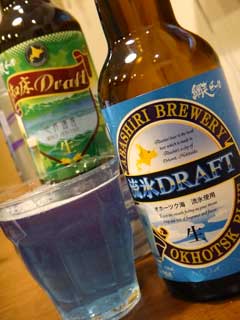 110308青いビール.jpg